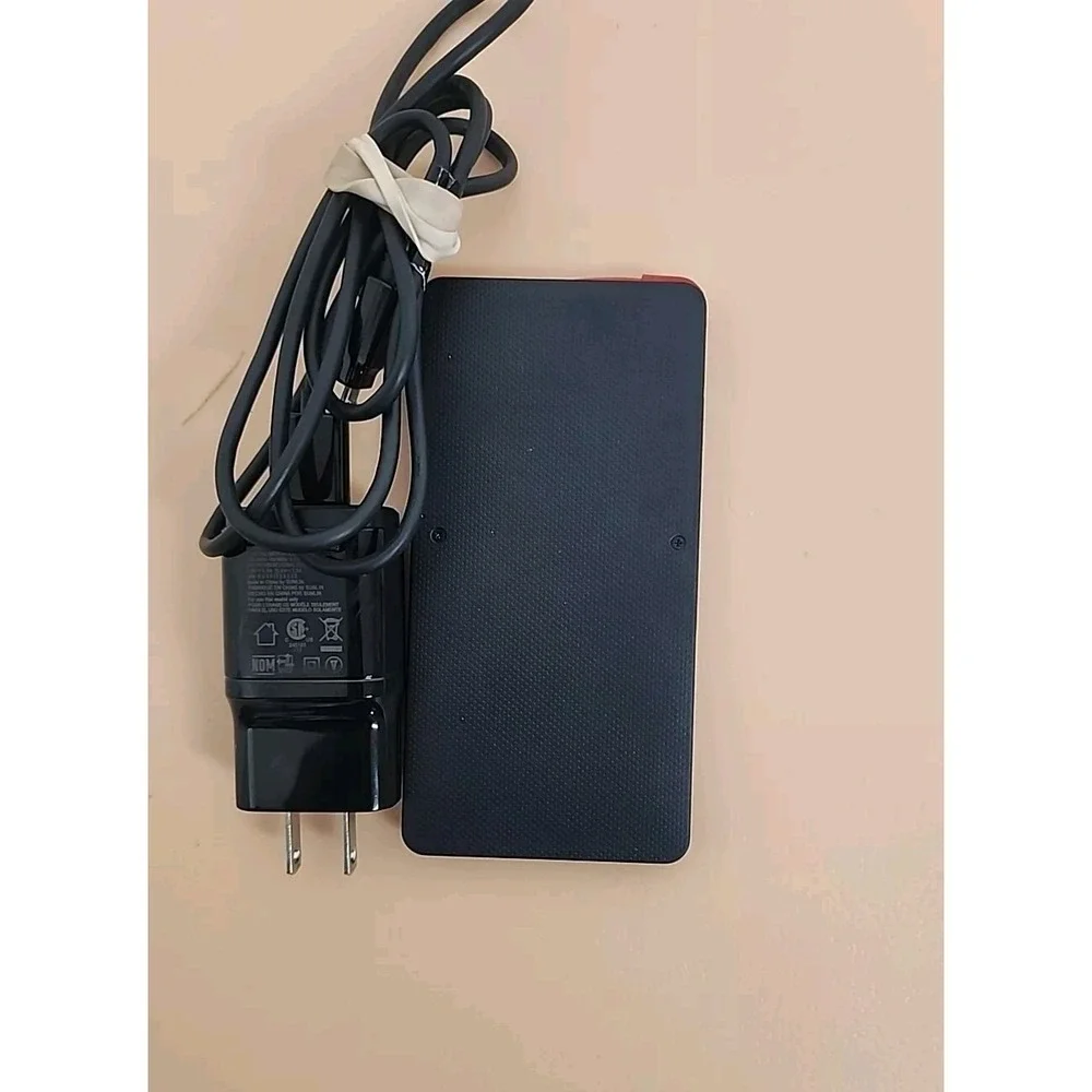 Motorola Power Pack Slim 4000 Portable‎ Battery Pack & AC Charger P4000 89584N